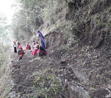 गोरेटो बाटो निर्माण हुँदै