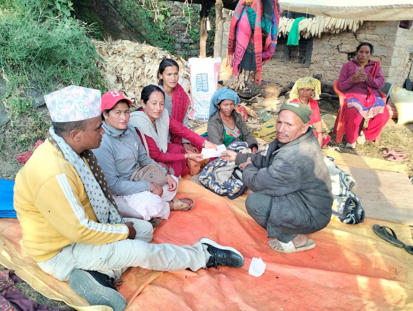 आठबीसकोटका मृतक सबै परिवारले पाए राहत सँगै किरिया खर्च 